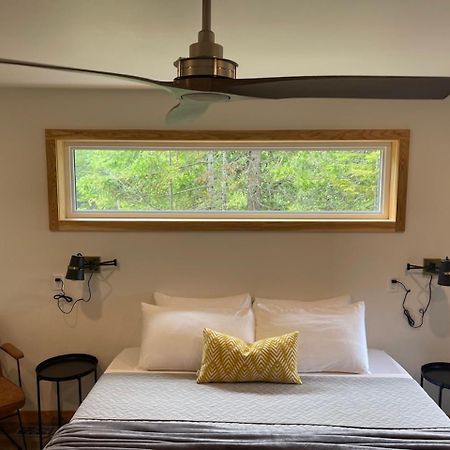 Stone Cove Waterfront Adults Only B&B Tobermory Bagian luar foto