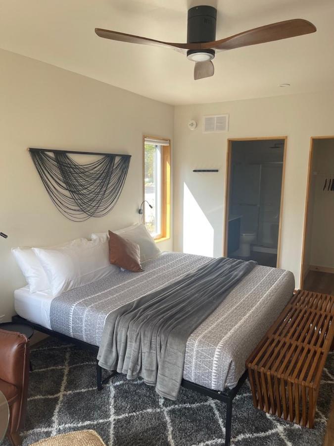 Stone Cove Waterfront Adults Only B&B Tobermory Bagian luar foto