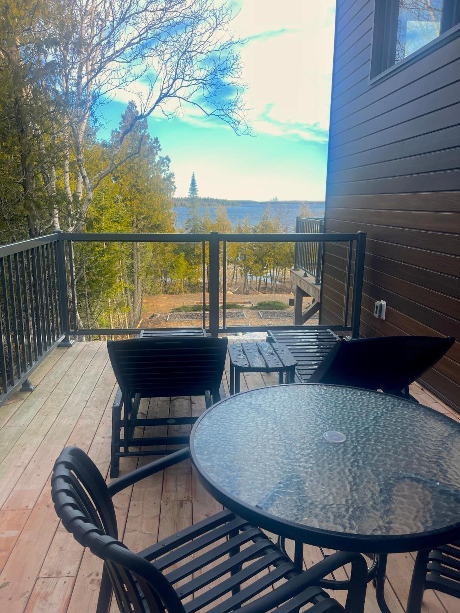 Stone Cove Waterfront Adults Only B&B Tobermory Bagian luar foto